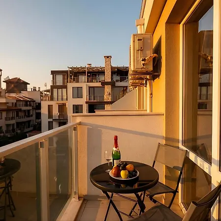 Apartament Sunlit - Terrace & Wine Evenings 2 Min Harmani By Searent